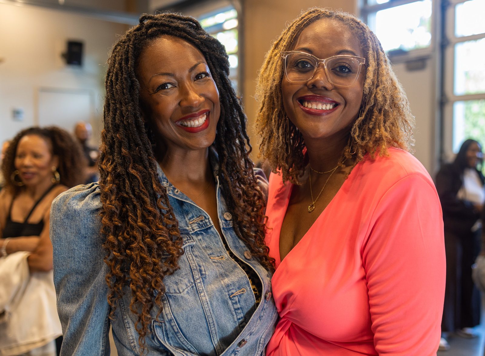 Dar'Nesha Love-Bowman and Kitaka Makarin, two of the nine volunteers. Volunteers.